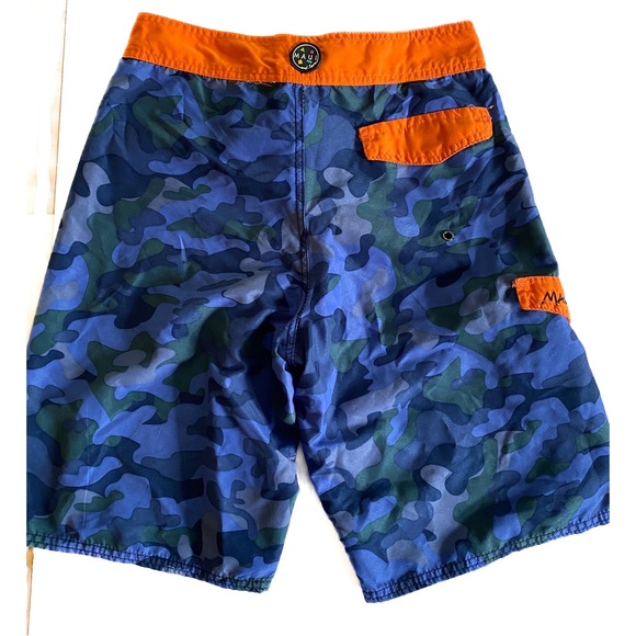Maui and Sons Blue Camo boy’s board shorts size 16. - Picture 2 of 10